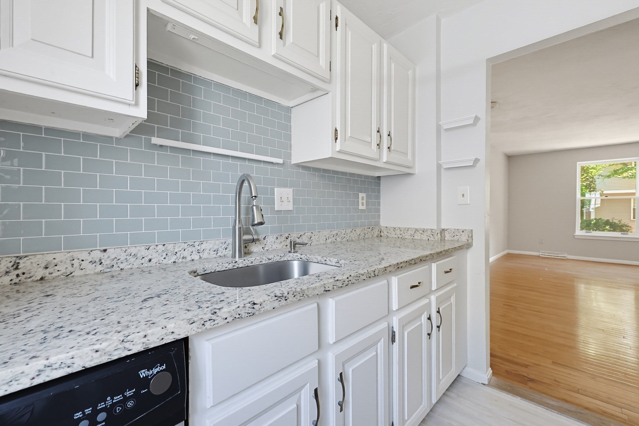 425 Main Street 9D