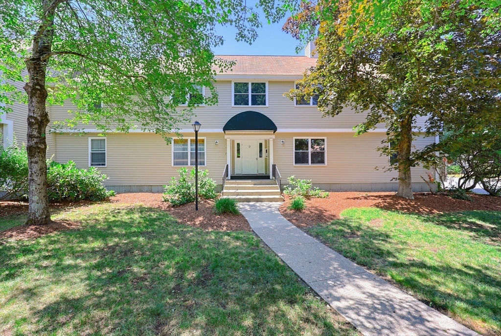 425 Main Street 9D