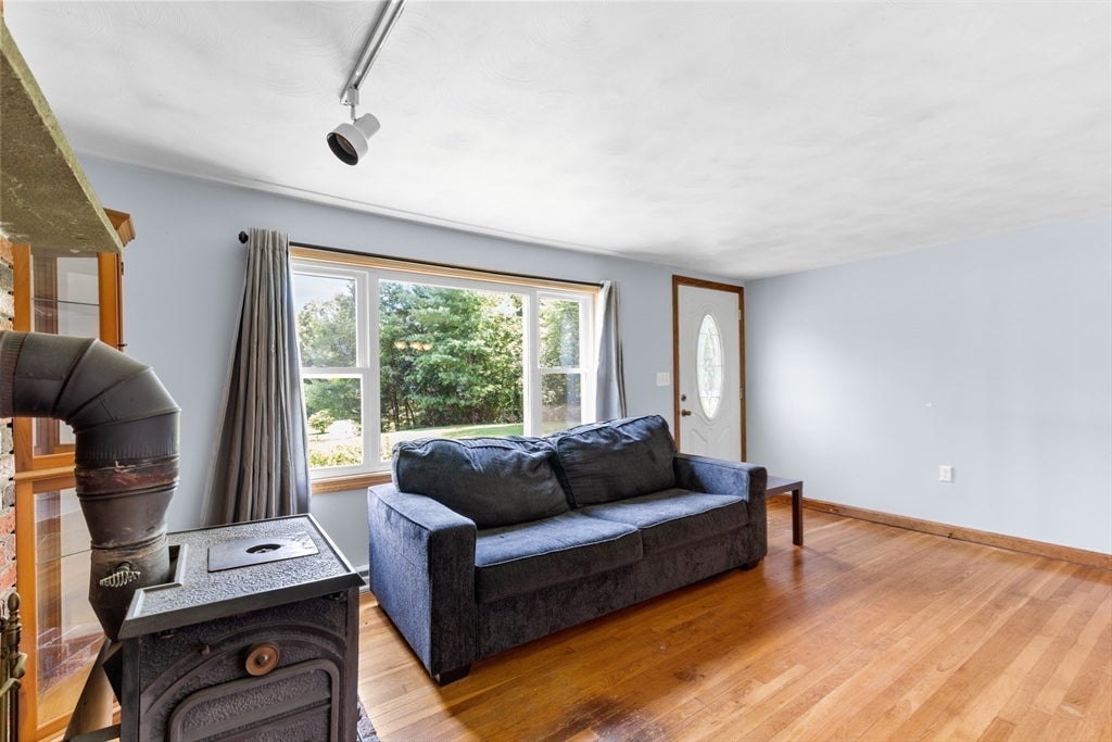 71 Lake St, Pembroke, MA, 71 Lake St, Pembroke, MA Photo #12