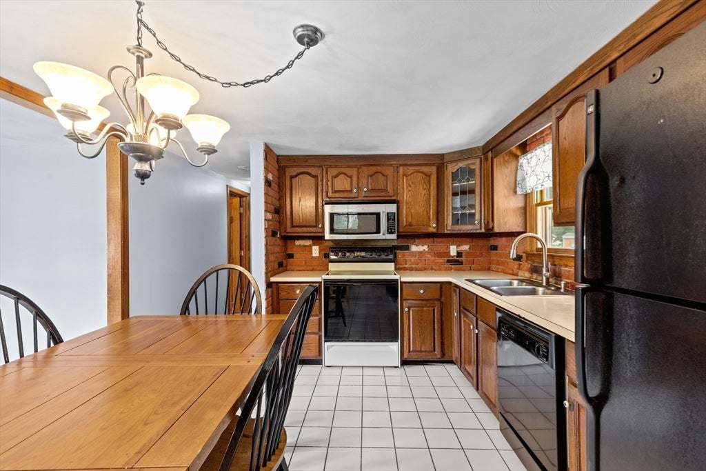 71 Lake St, Pembroke, MA, 71 Lake St, Pembroke, MA Photo #5