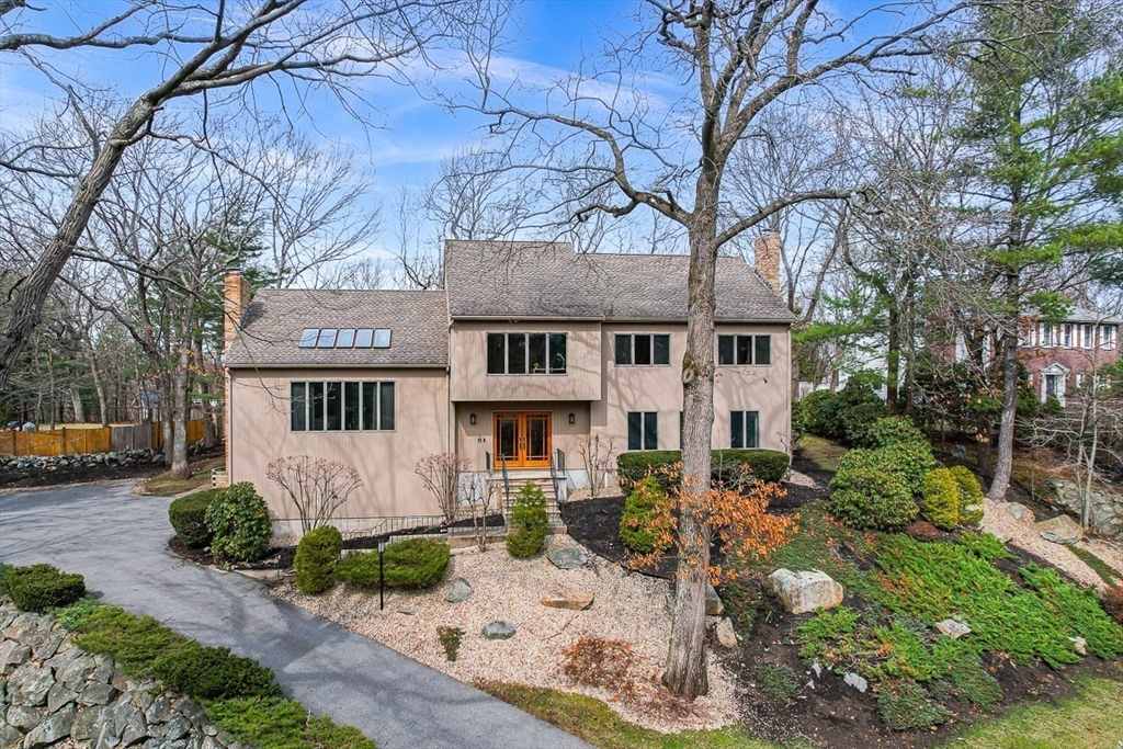 8 Tanglewood Lane