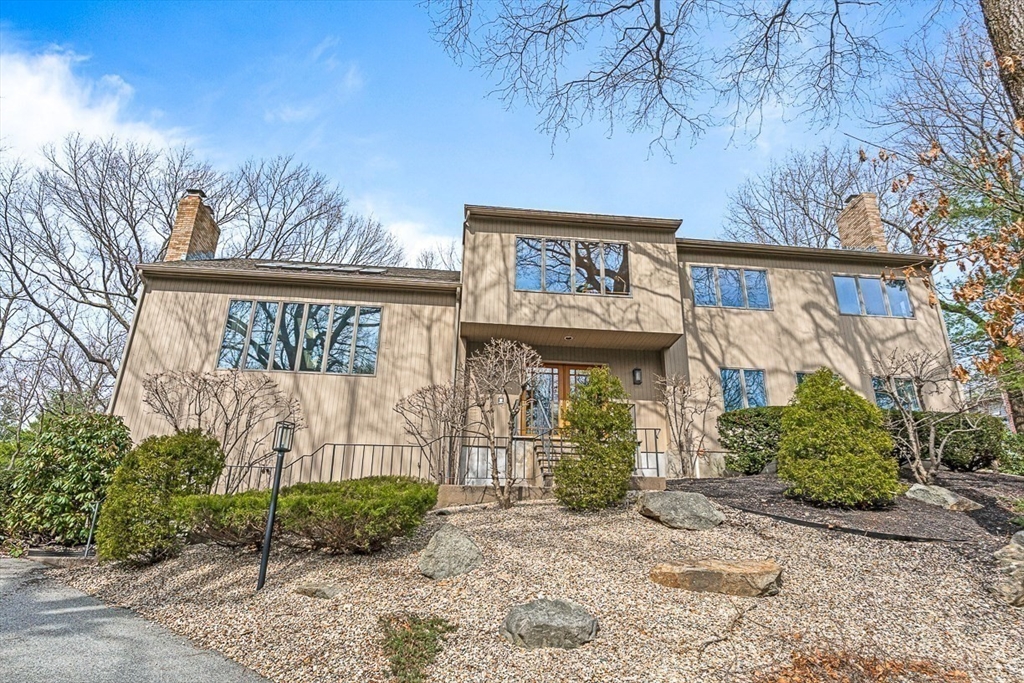 8 Tanglewood Lane