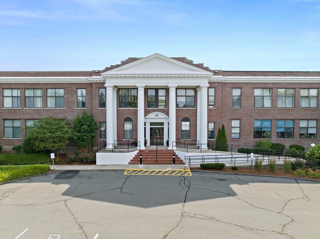 90 Sea Street 126