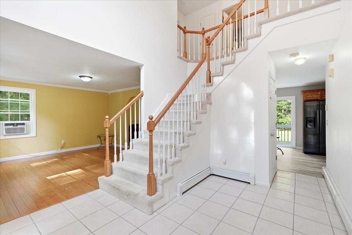 8 Rebecca Rd