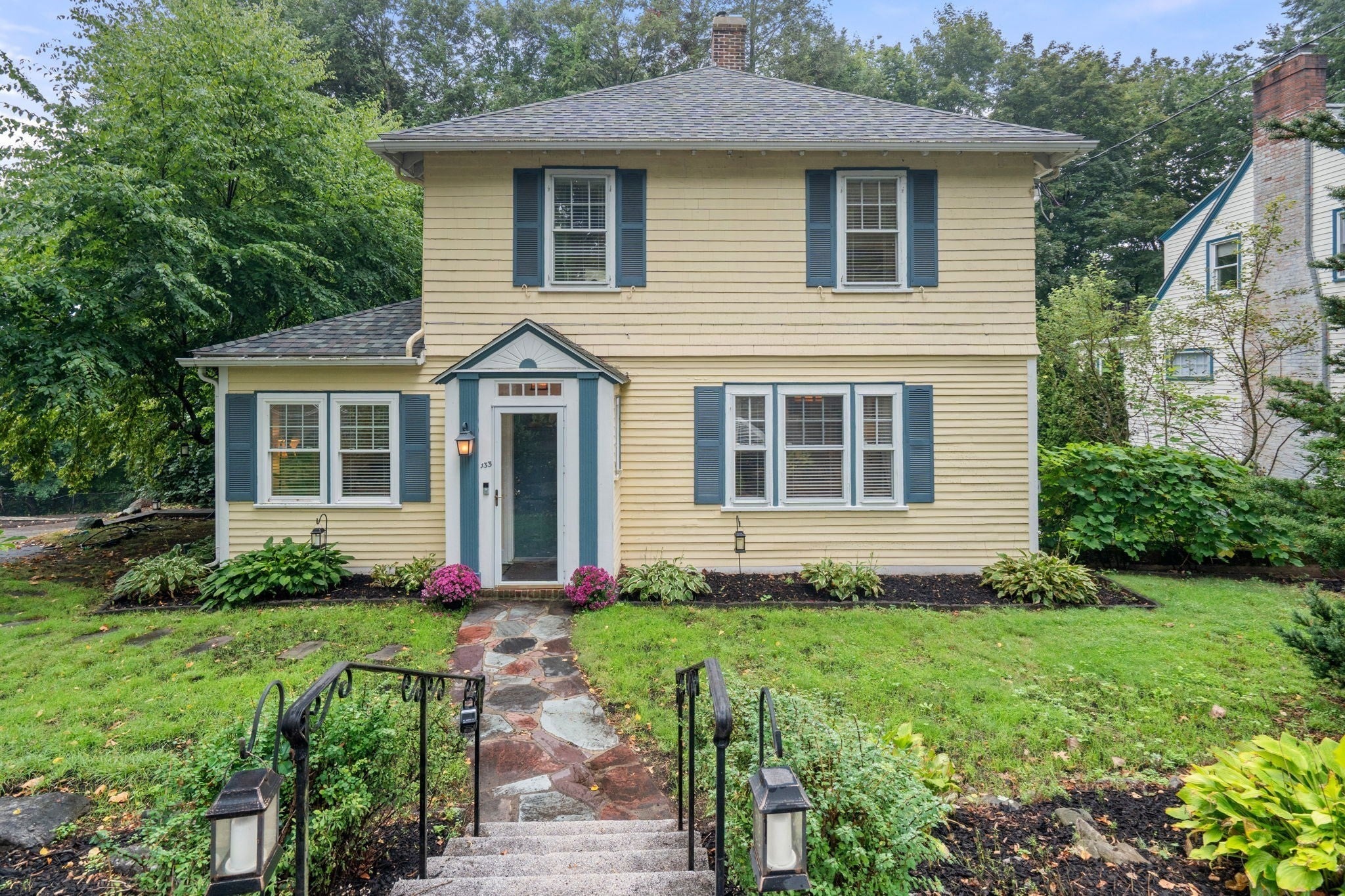 Photo of 133 Wolcott Road, Brookline, MA
