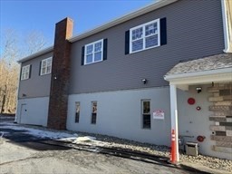 Plainville, Massachusetts 02762, United States, ,2 BathroomsBathrooms,Residential,Active,88125