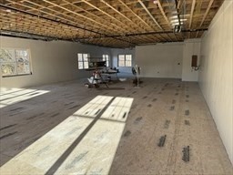 Plainville, Massachusetts 02762, United States, ,2 BathroomsBathrooms,Residential,Active,88125