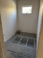 Plainville, Massachusetts 02762, United States, ,2 BathroomsBathrooms,Residential,Active,88125