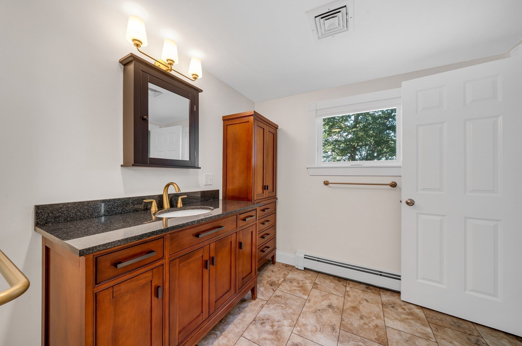 22 Lake Attitash Rd, Amesbury, MA, 22 Lake Attitash Rd, Amesbury, MA Photo #28