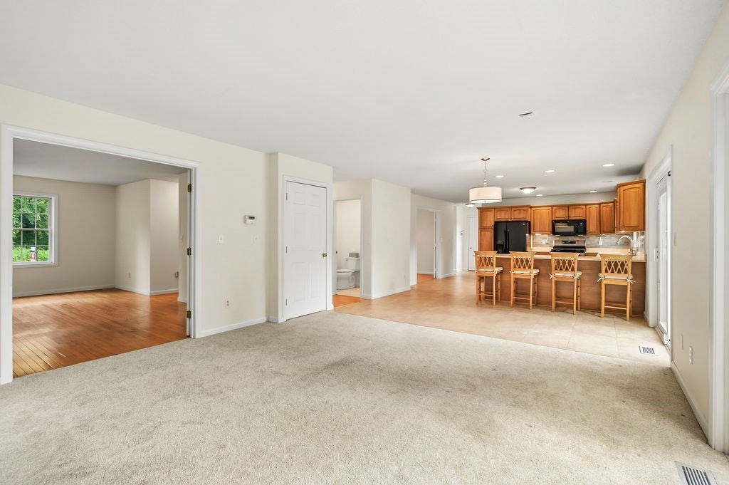 58 San Souci DR, South Hadley, MA, 58 San Souci DR, South Hadley, MA Photo #11