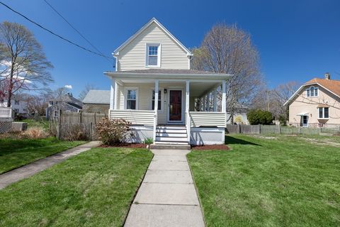 Photo of 8 Hitch St, Fairhaven, MA 02719 (MLS # 73507398)
