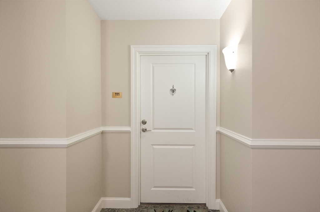 8 Crowninshield St 111