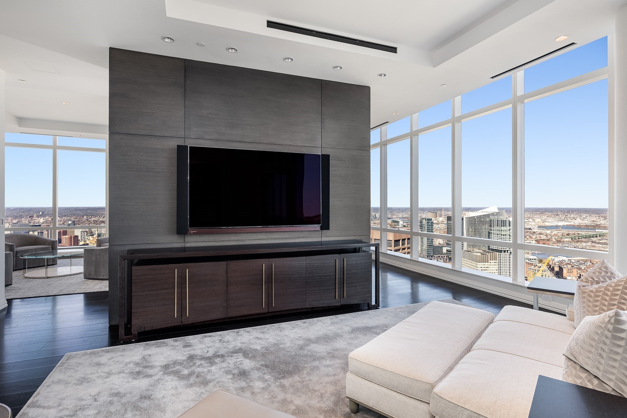 1 Franklin St PH4B