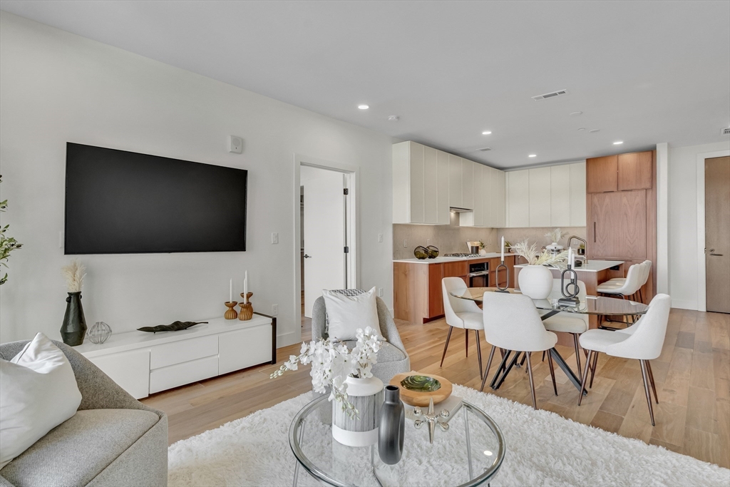 566 Columbus Ave 509