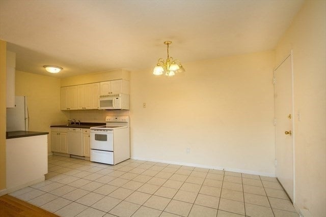 18 Dailey St #L, Attleboro, MA Photo #14