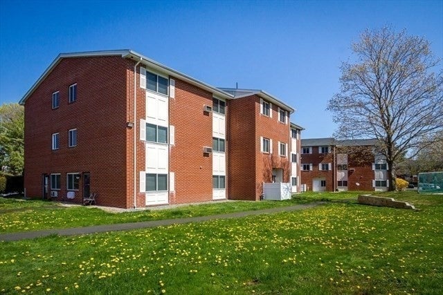 18 Dailey St #L, Attleboro, MA Photo #9
