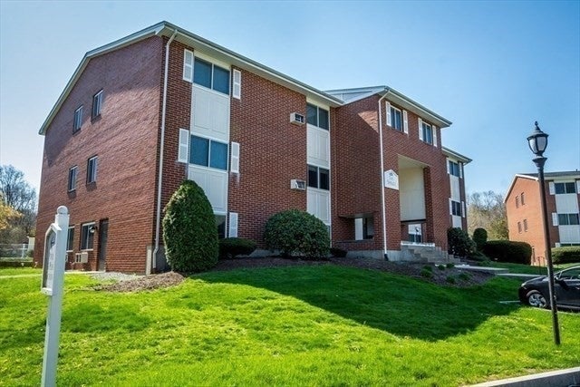 18 Dailey St #L, Attleboro, MA Photo #6