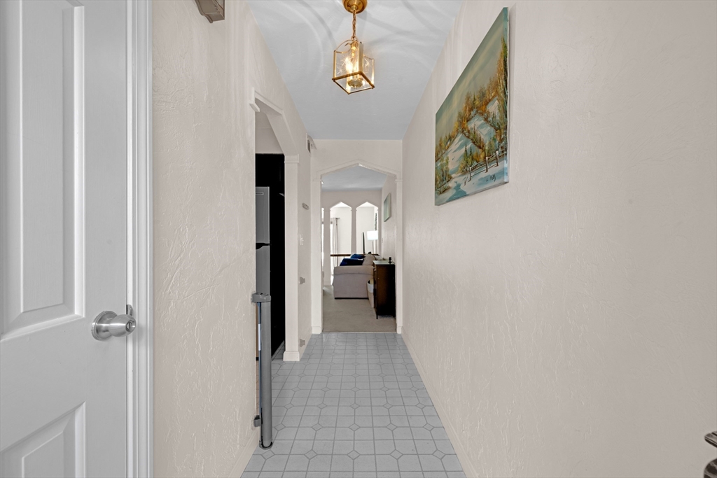 13 Cobblestone Lane 13