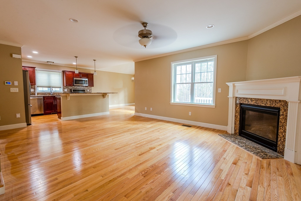 53 Surrey Ln 28