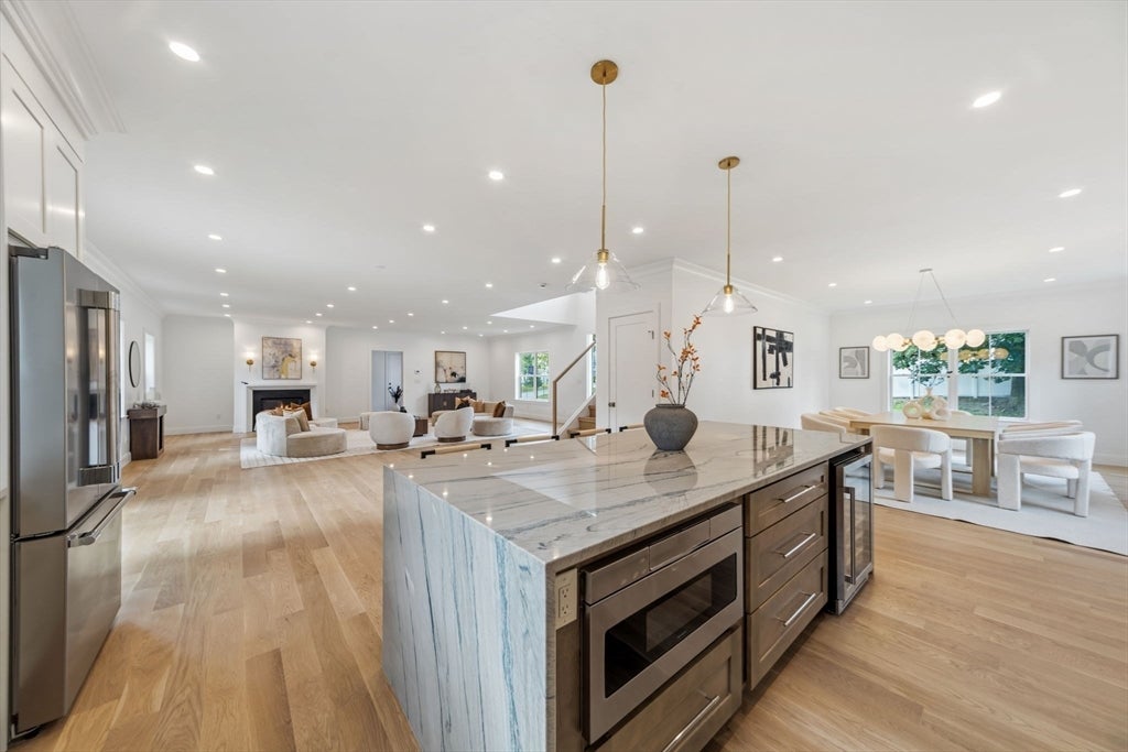 35 Fairview Ave, Lynnfield, MA Photo #7