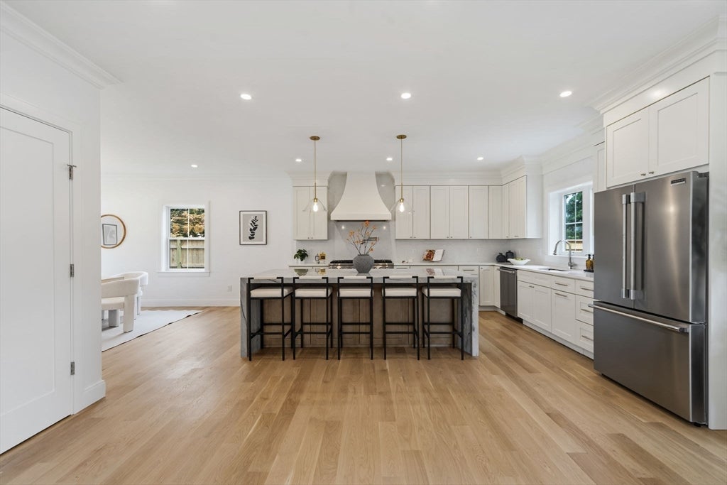 35 Fairview Ave, Lynnfield, MA Photo #4