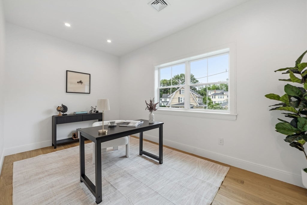 35 Fairview Ave, Lynnfield, MA Photo #18