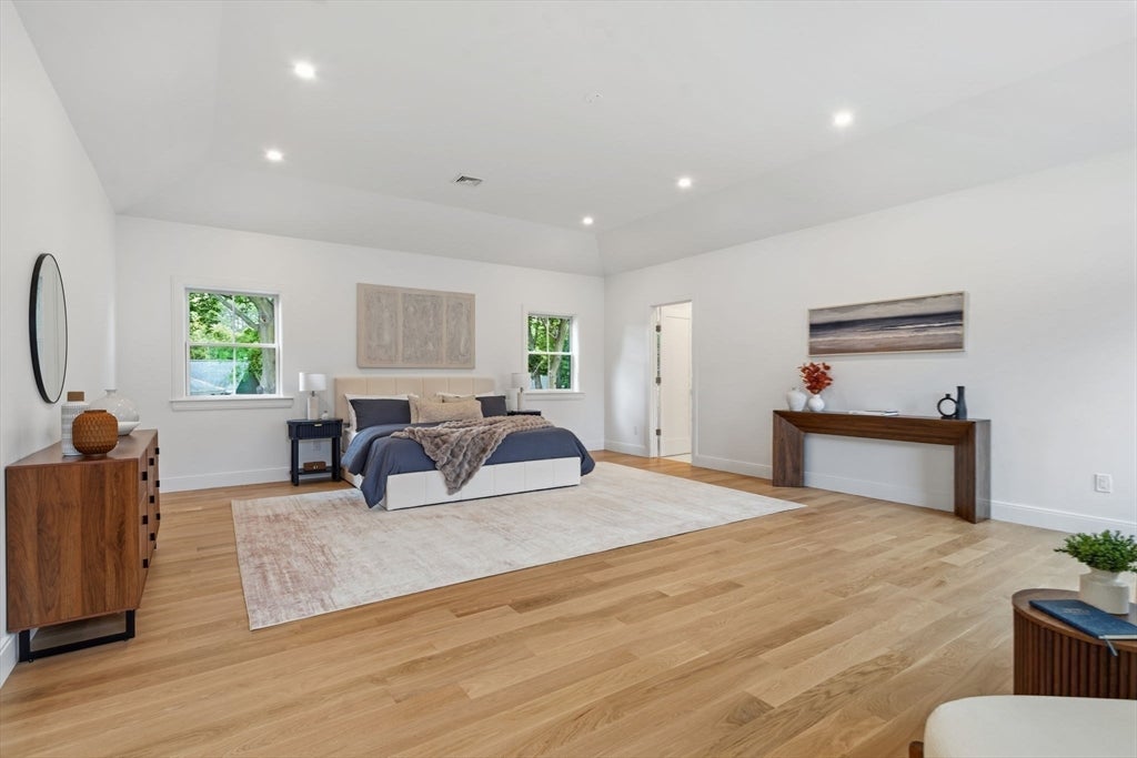 35 Fairview Ave, Lynnfield, MA Photo #21