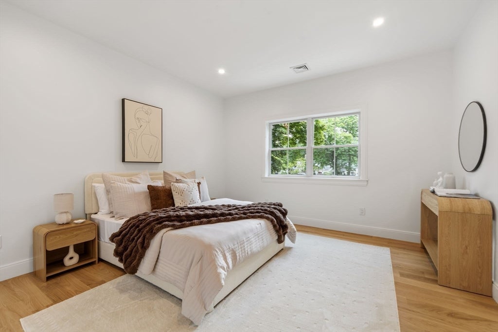 35 Fairview Ave, Lynnfield, MA Photo #13