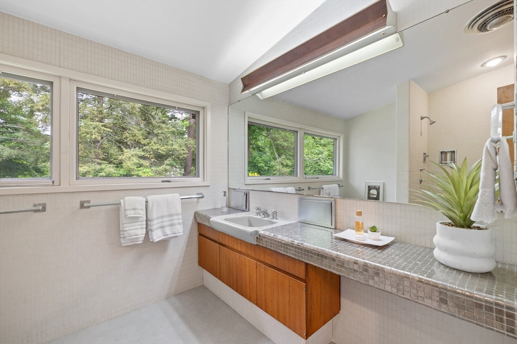 6 Porter Rd, Andover, MA, 6 Porter Rd, Andover, MA Photo #23
