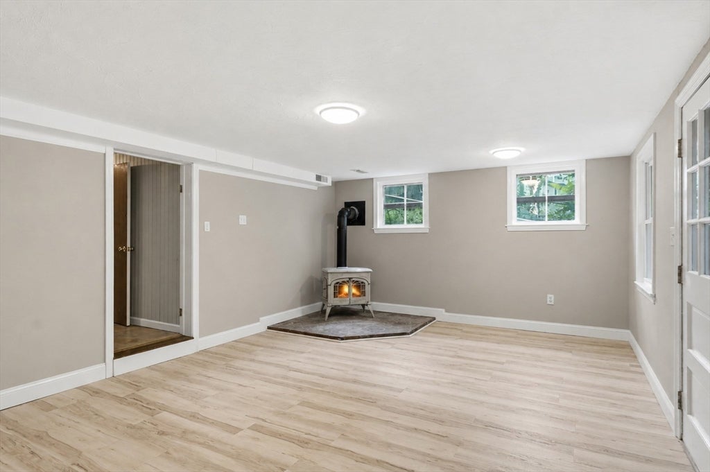 6 Hamilton Drive, Holland, MA Photo #15