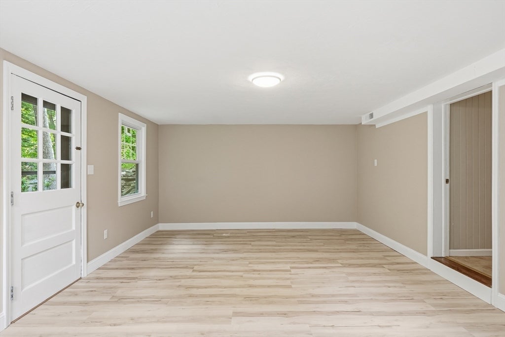 6 Hamilton Drive, Holland, MA Photo #18