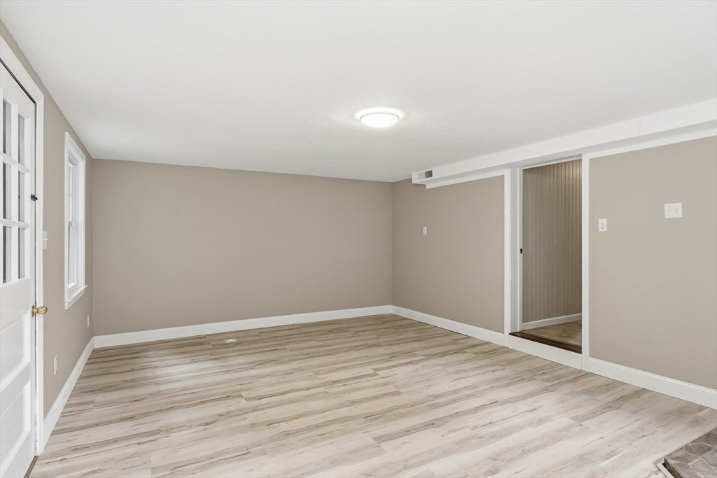 6 Hamilton Drive, Holland, MA Photo #17