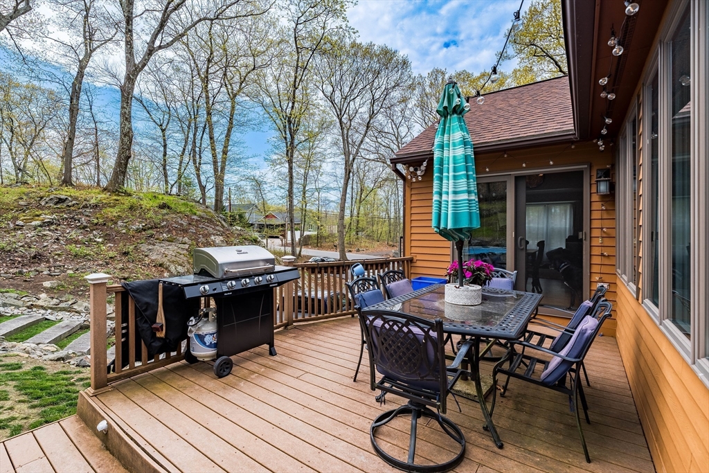 77 Lippitt Ave, Cumberland, RI Photo #36