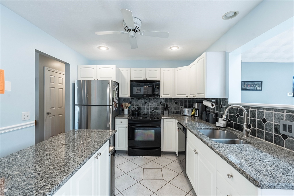 77 Lippitt Ave, Cumberland, RI Photo #5