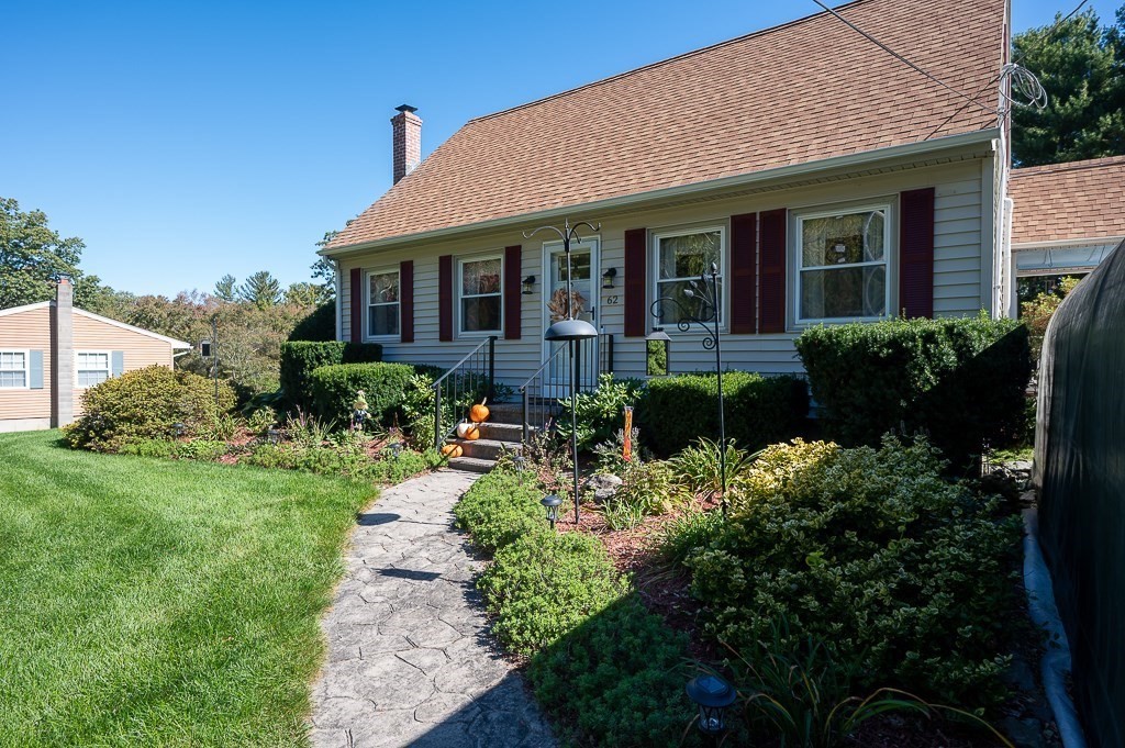 62 Larned Rd