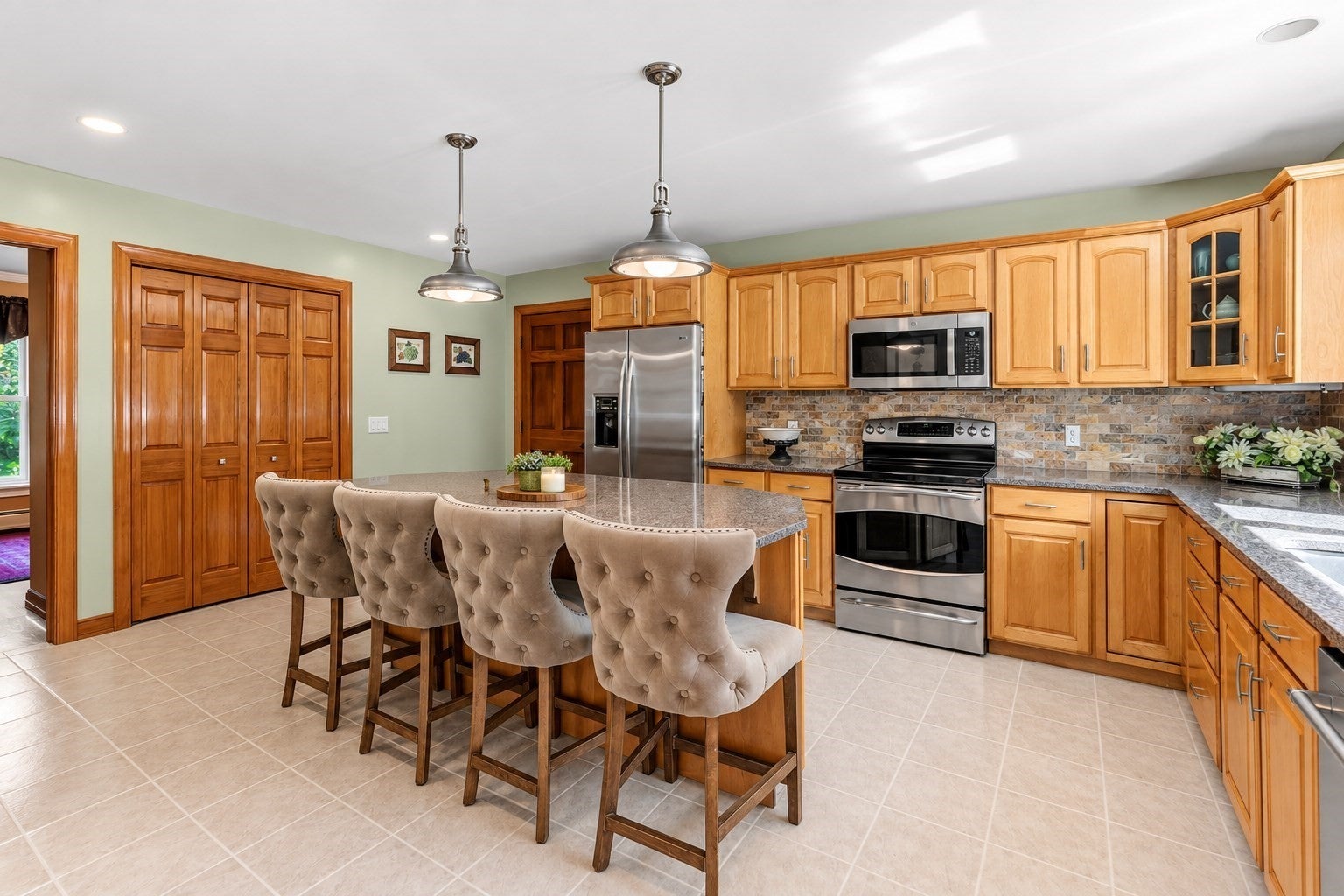 5 Crowley Rd, Westhampton, MA Photo #6