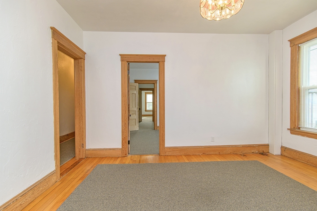 Webster, Massachusetts 01570, United States, 2 Bedrooms Bedrooms, ,1 BathroomBathrooms,Residential,Active,80894