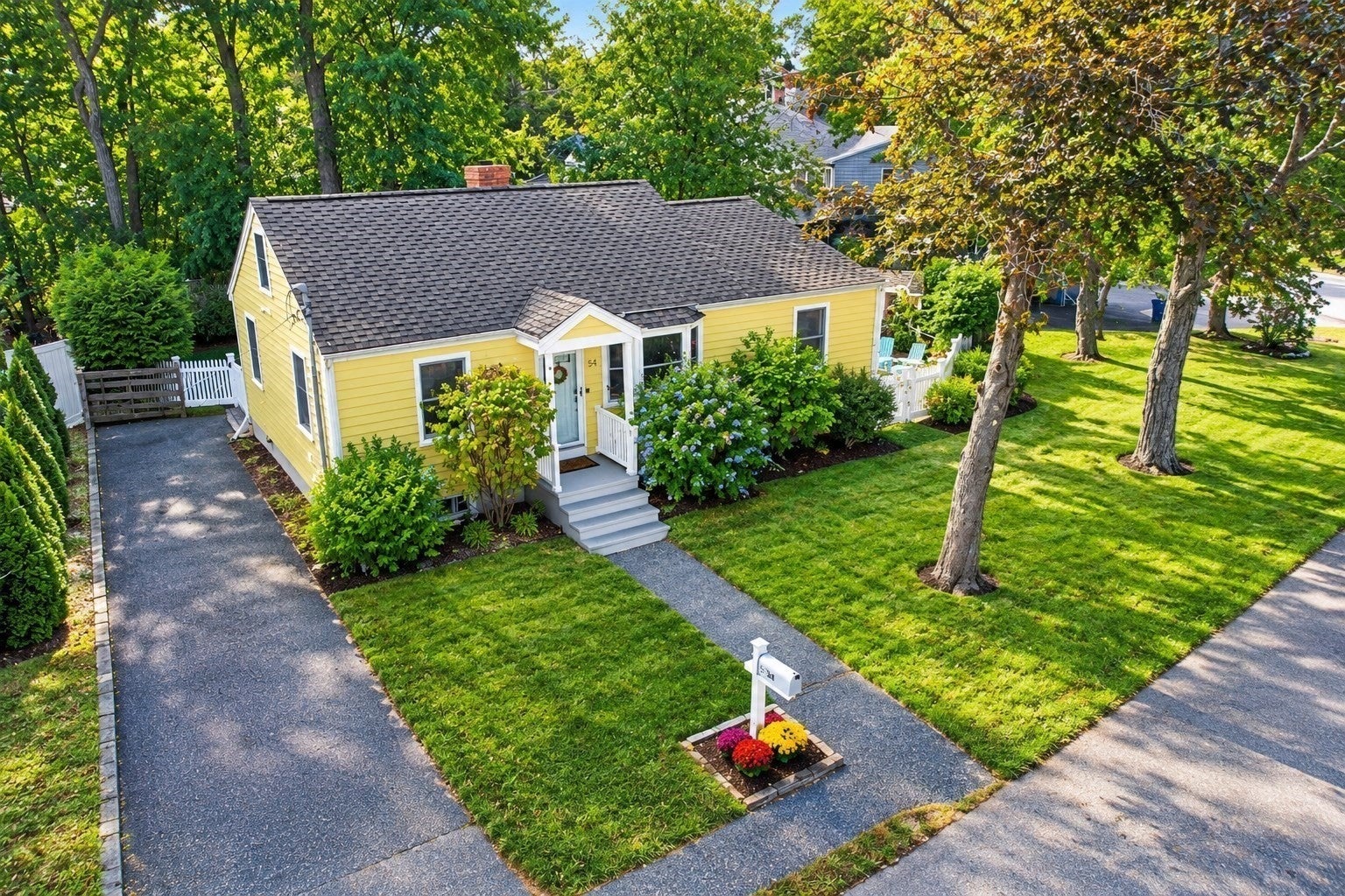 Photo of 54 Joclyn Ave, Framingham, MA