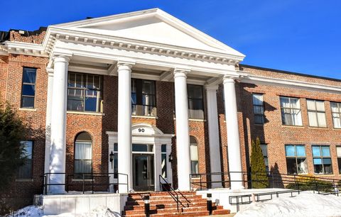 Photo of 90 Sea St #204, Weymouth, MA 02191 (MLS # 73489983)