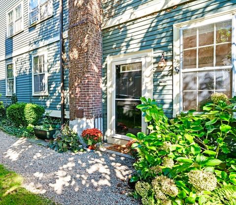 Photo of 26 Summer Street #4, Marblehead, MA 01945 (MLS # 73440873)