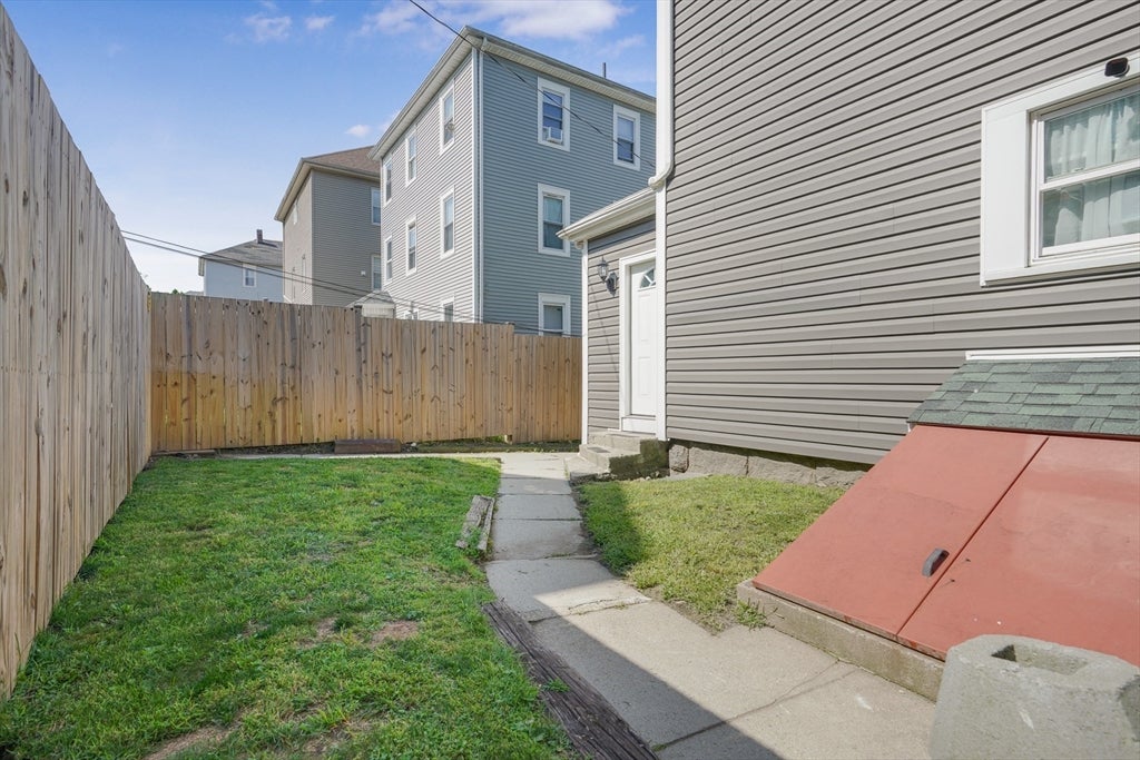 68 Liberty St, Fall River, MA, 68 Liberty St, Fall River, MA Photo #8