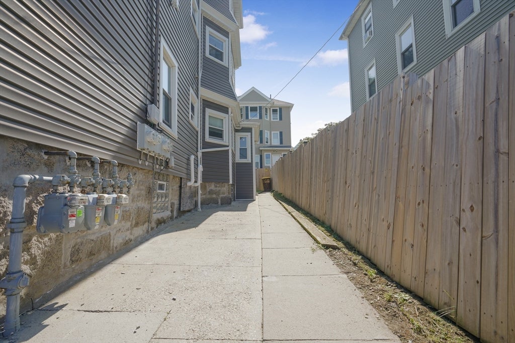 68 Liberty St, Fall River, MA, 68 Liberty St, Fall River, MA Photo #6