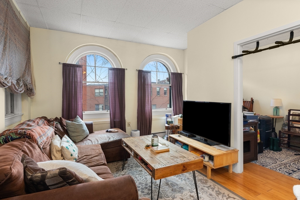 18-22 Essex Street 21