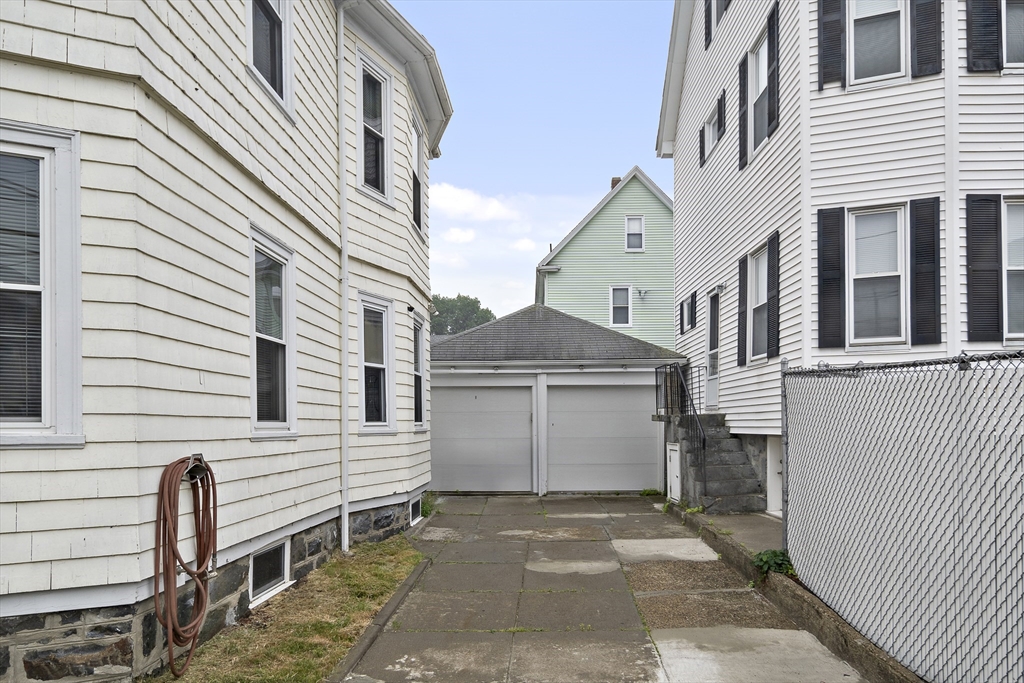 1 Elwood St