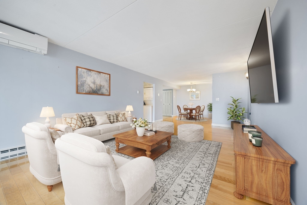 51 Melrose Street 1C