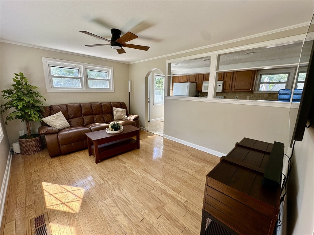17 Rondeau Road