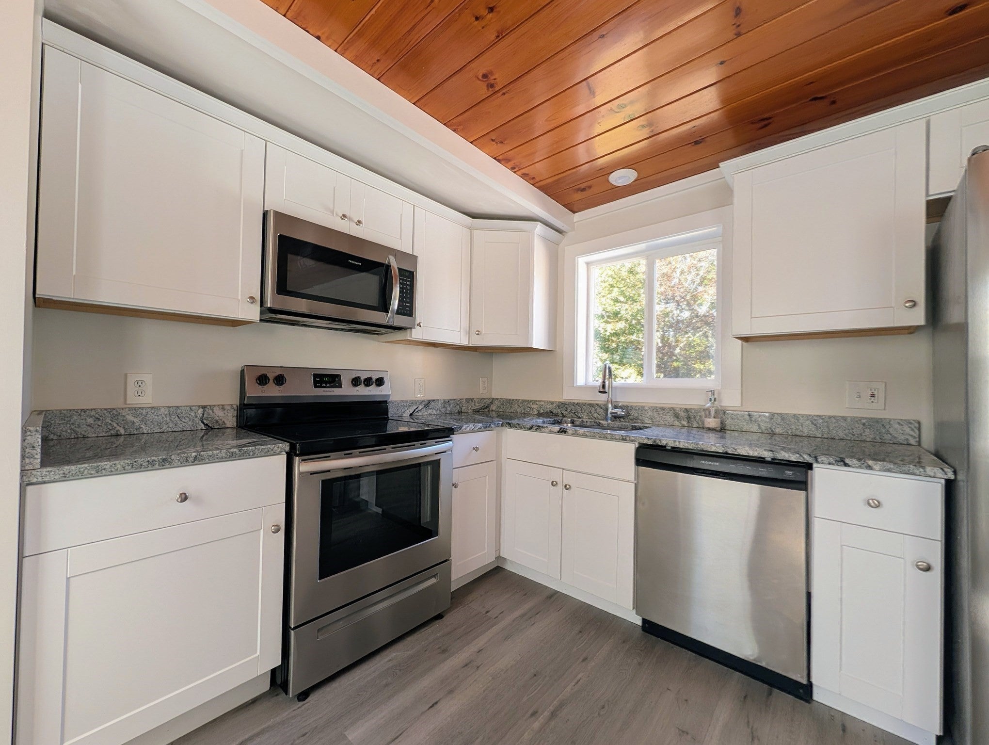 532 Main Street, Wareham, MA, 532 Main Street, Wareham, MA Photo #10