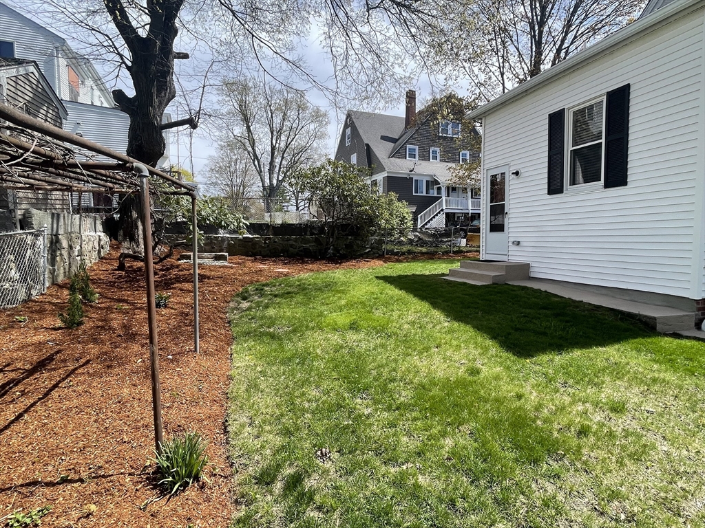 6 Poplar Street