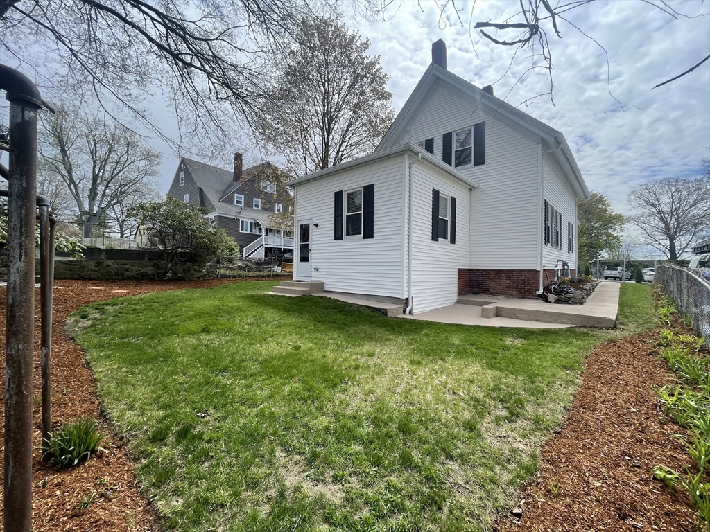 6 Poplar Street