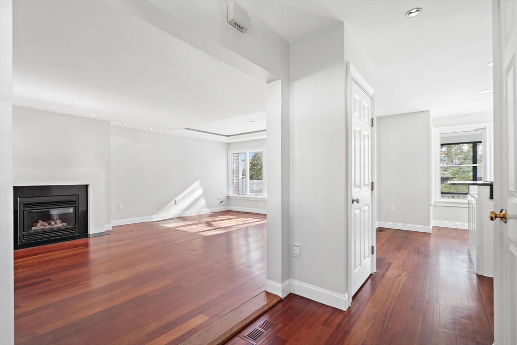 32 - 34 Thoreau Street